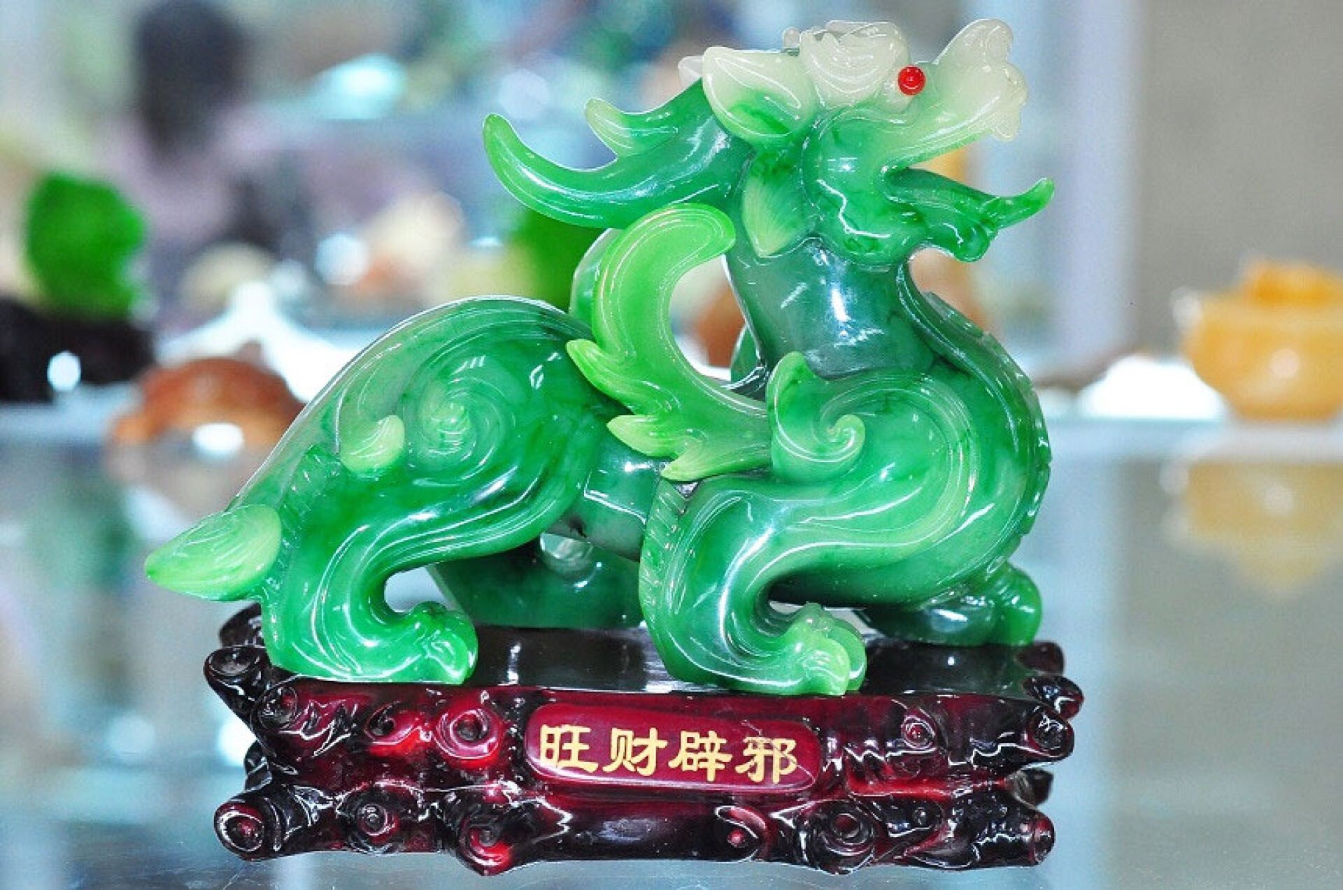 Tỳ hưu là biểu tượng mạnh mẽ của tài lộc, may mắn và sự thịnh vượng.
